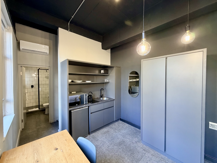 1 Bedroom Property for Sale in Cape Town City Centre Western Cape